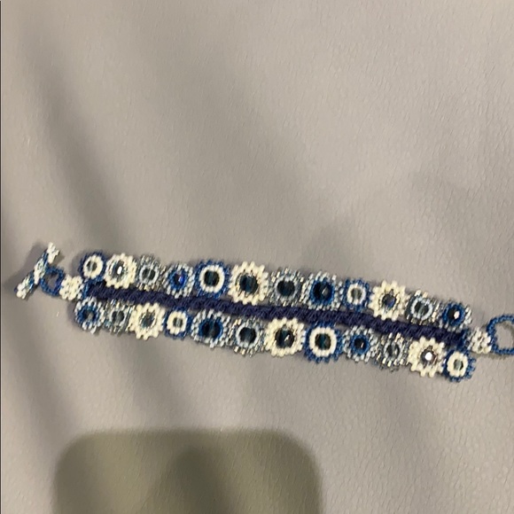 Hand beaded bracelet in blues and whites - Picture 1 of 8